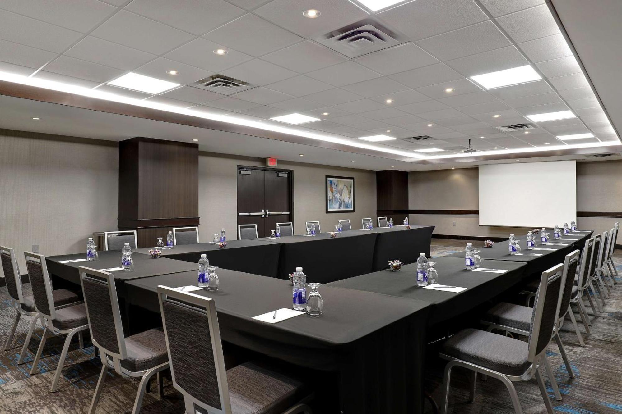 Embassy By Hilton Falls/ Fallsview 4* Niagara Falls