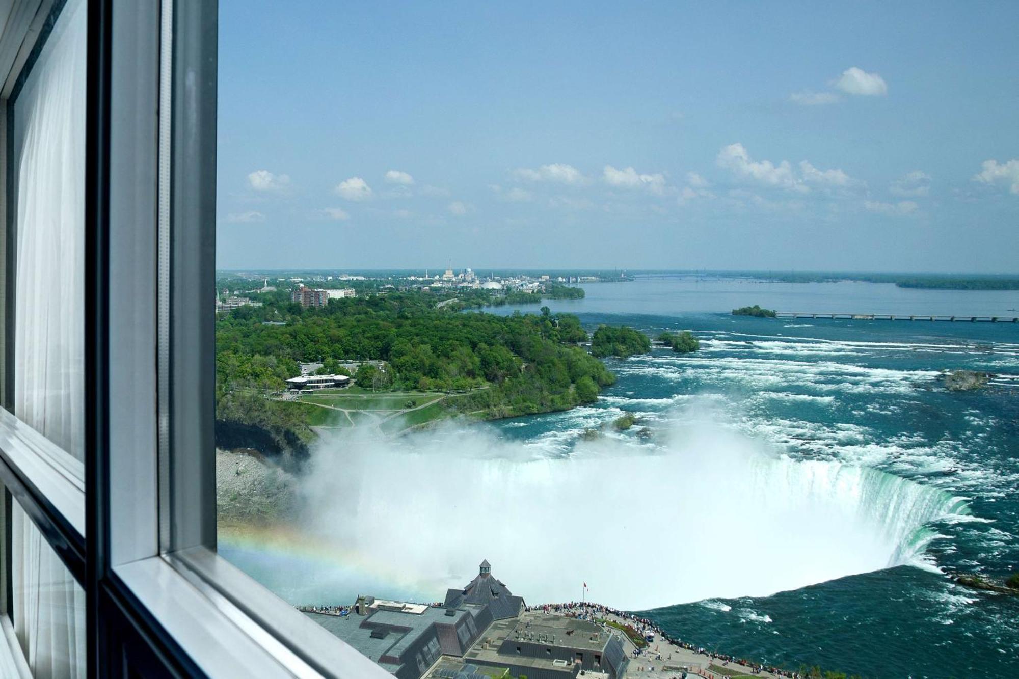 Embassy By Hilton Falls/ Fallsview Hotel 4*