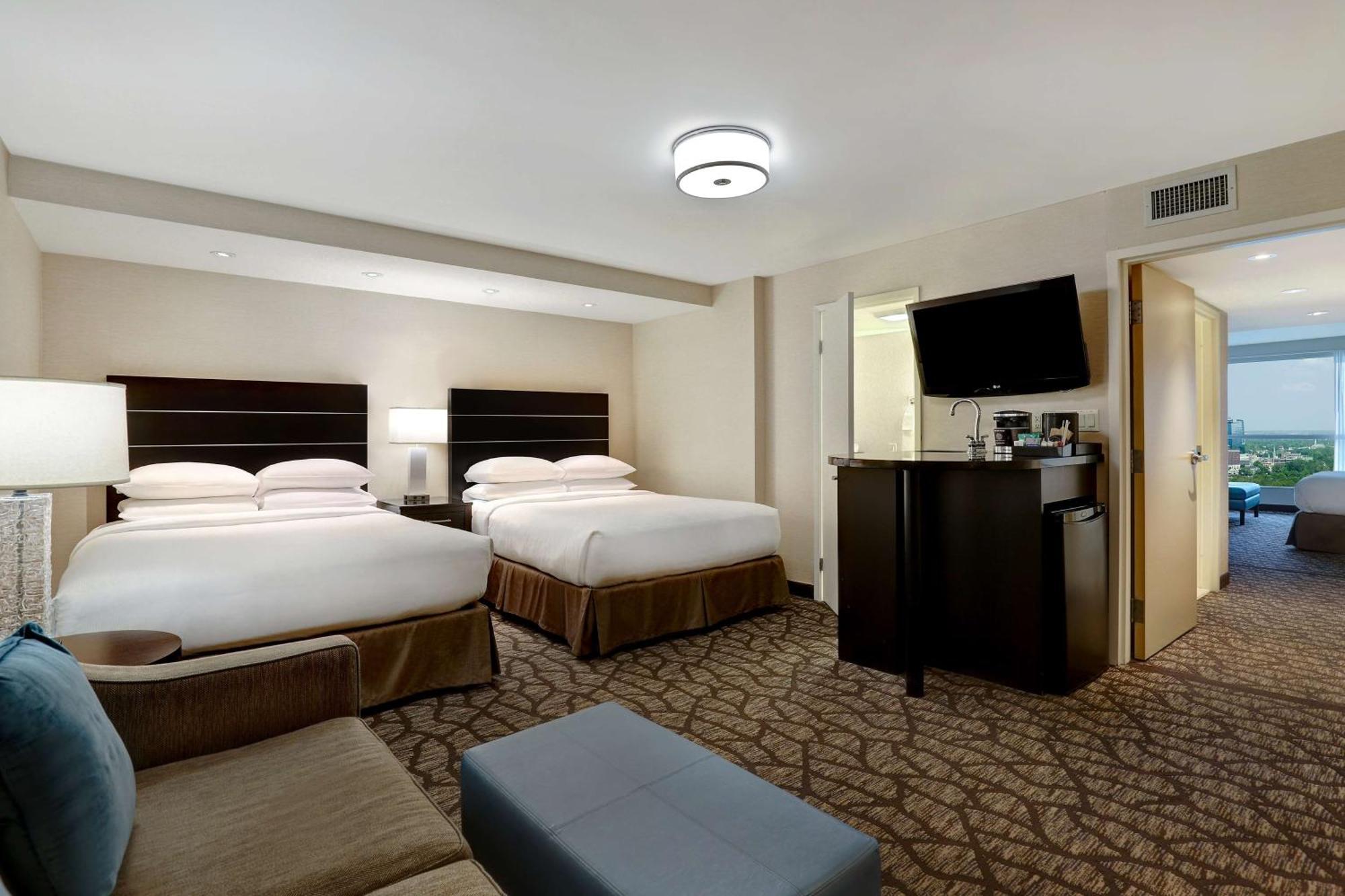 Embassy By Hilton Falls/ Fallsview Hotel 4*