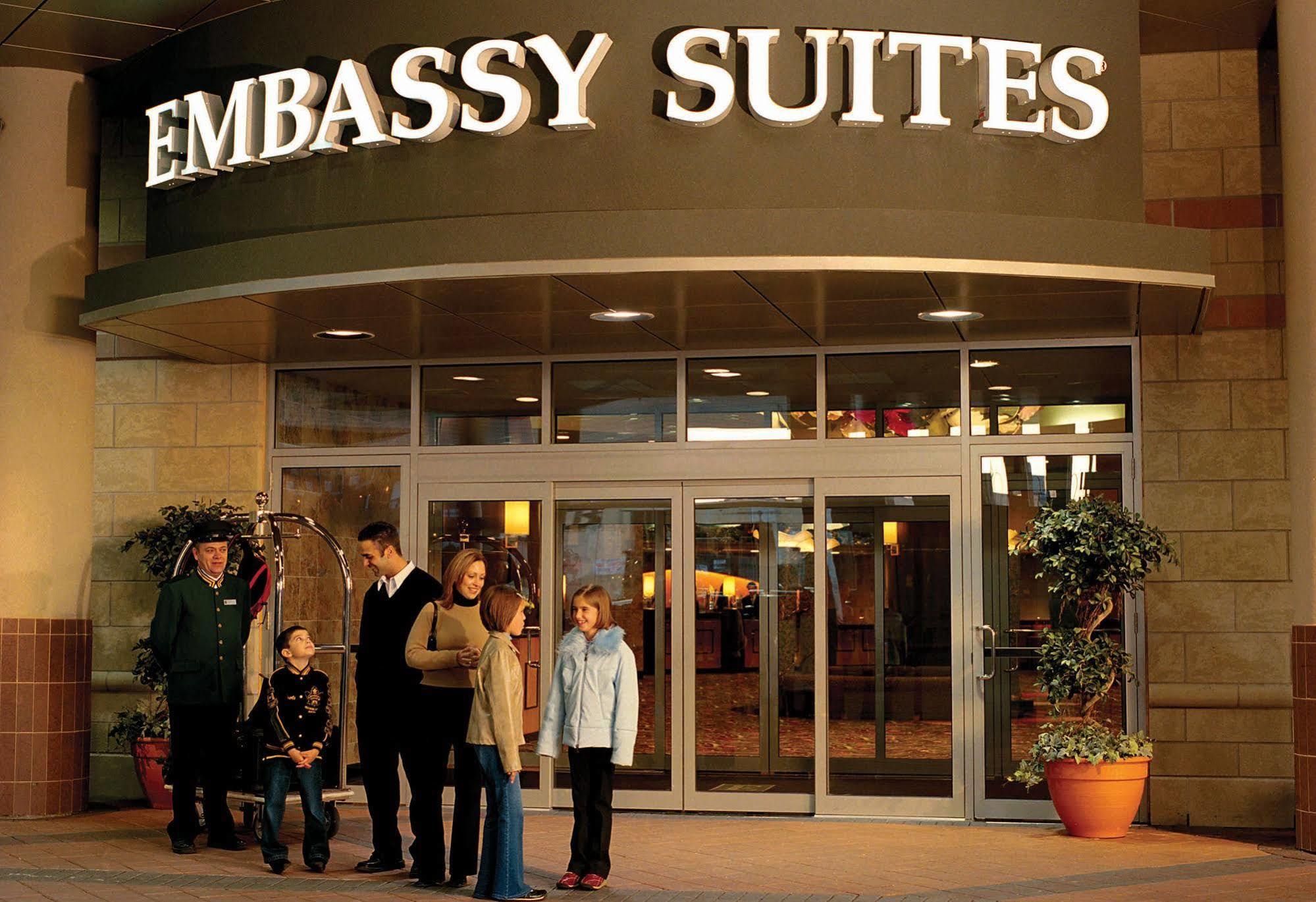 Embassy By Hilton Falls/ Fallsview Hotel 4*